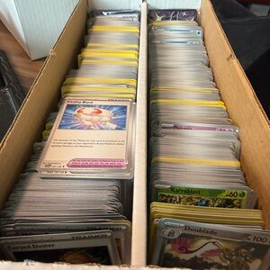 Pokémon 100 mystery cards bundle